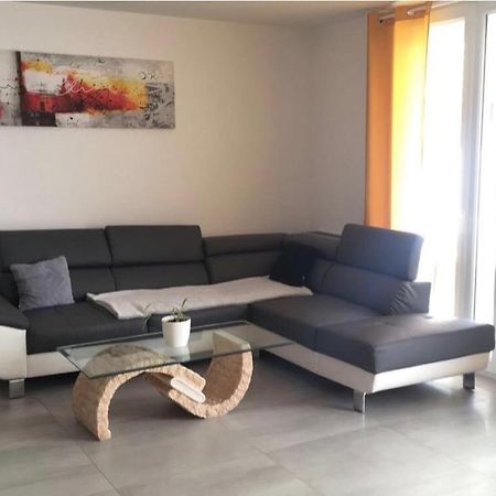 Maison Avec Jacuzzi Βίλα Saintes Εξωτερικό φωτογραφία