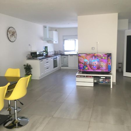 Maison Avec Jacuzzi Βίλα Saintes Εξωτερικό φωτογραφία